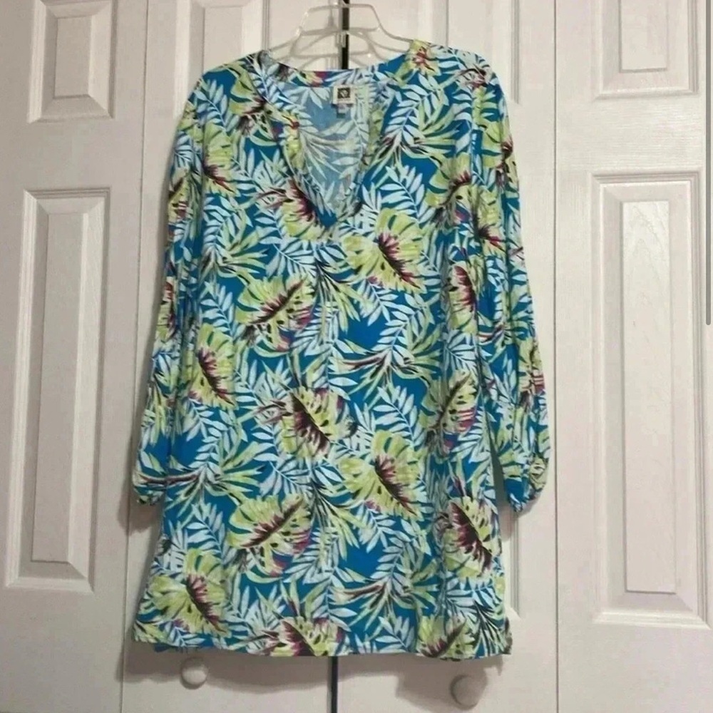 Anne Klein tropical print linen blend tunic top shirt blouse
Size 2X